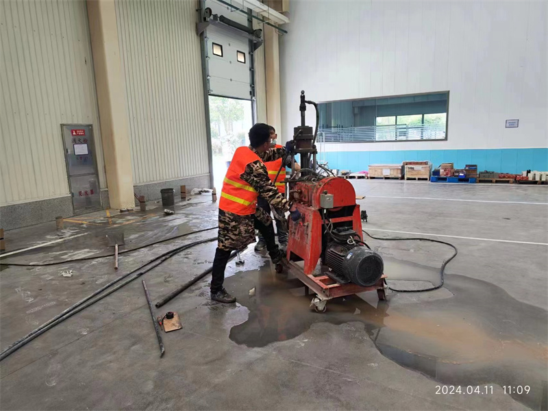 万州厂房地面下沉塌陷注浆加固施工